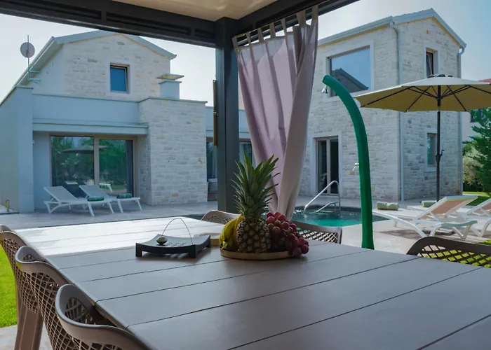 Duplex Lavanda & Maslina By Istrabook Villa