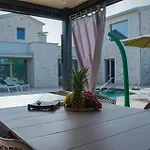 Duplex Lavanda & Maslina By Istrabook Villa