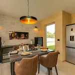 Duplex Lavanda & Maslina By Istrabook